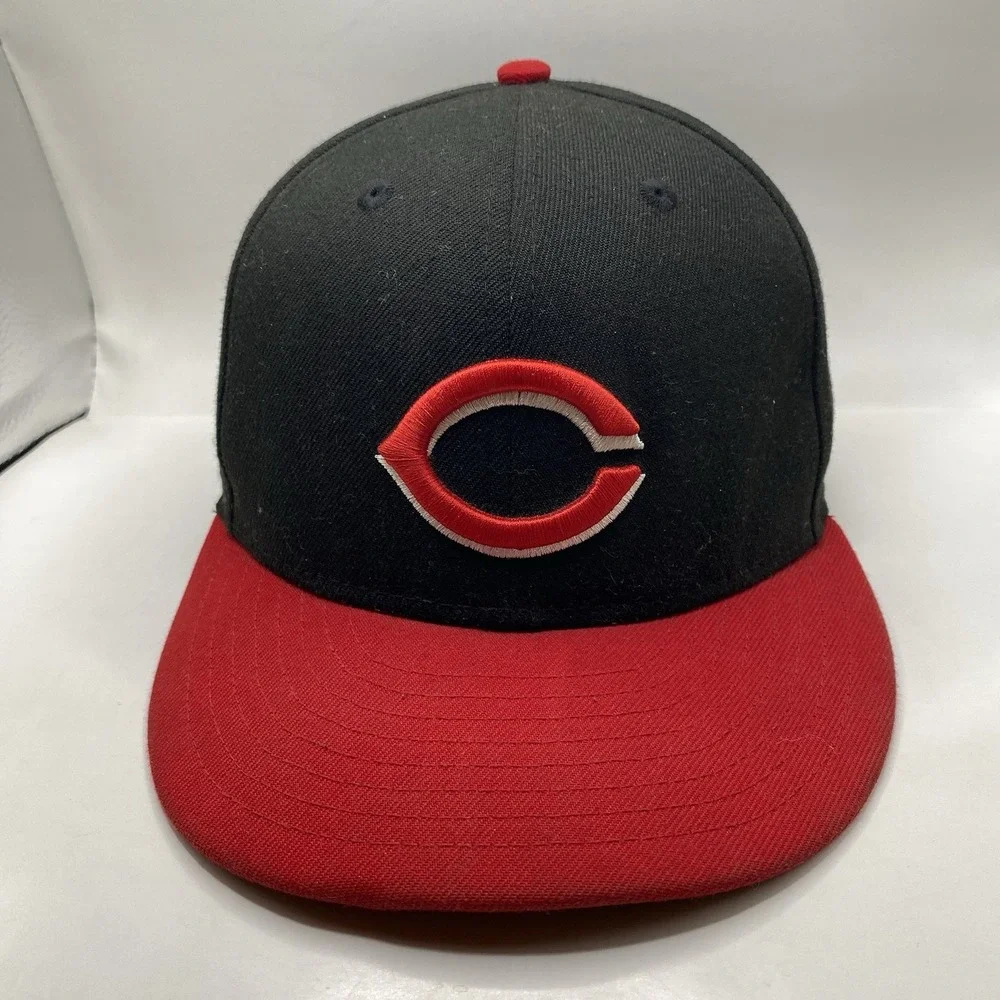 Cincinnati Reds Hat New Era 59Fifty Fitted Size 7 1/8 Black Red On Field Cleaned
